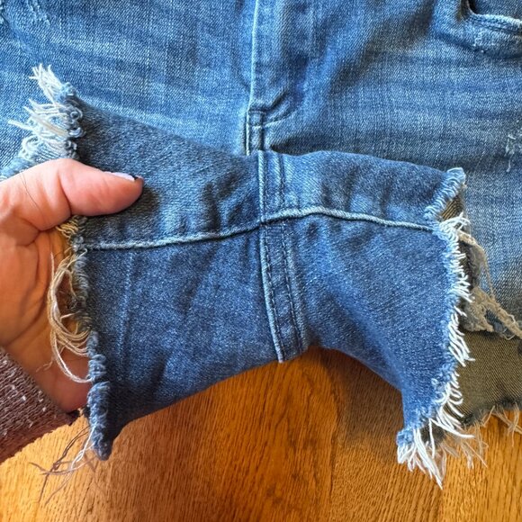 Blank NYC The Astor Cut-Off Shorts Distressed Size 30 - Picture 7 of 12